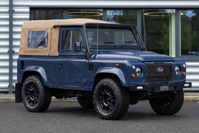 2014 Land Rover Defender 90